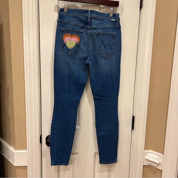 NWOT Mother The Super Stunner Ankle Jeans Double Vision 28 Heart Pocket Painted - Picture 6 of 11